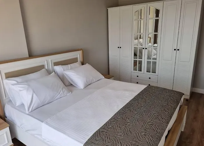 Ξενοδοχείο Royal Homes 402