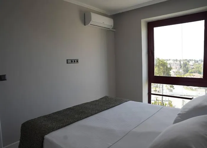 Ξενοδοχείο Royal Homes 402 Αττάλεια